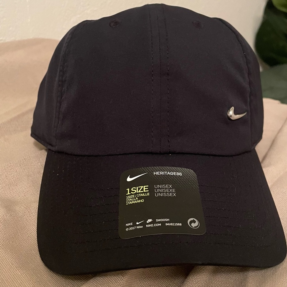 NWT Nike Cap